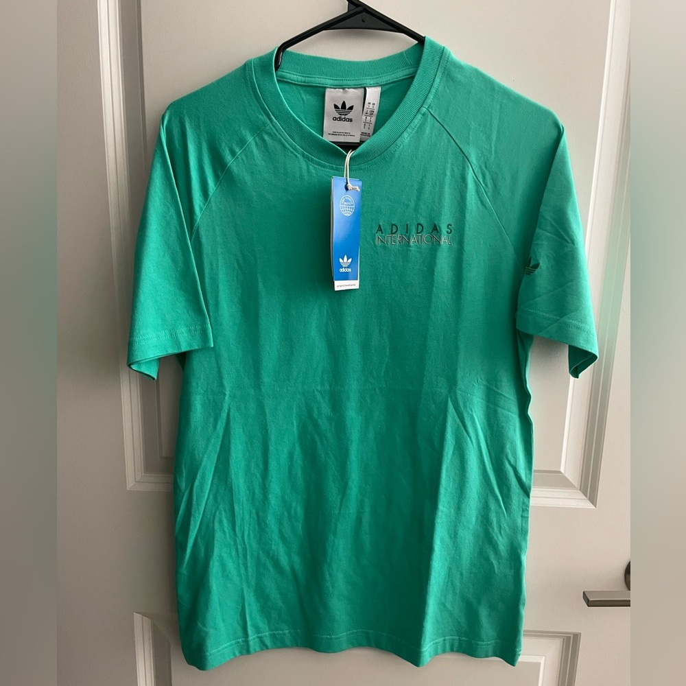 *NEW* Adidas Sports Club tee